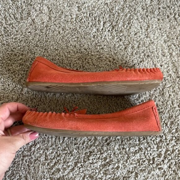 Minnetonka Moccasins Coral Handmade Leather shoes size 7.5 - Picture 4 of 6